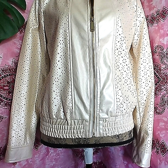 Peck & Peck Laser Cut Faux Leather Zipper Jacket - Picture 3 of 7
